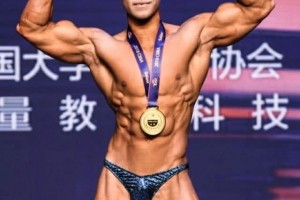 身高168古典健美冠军,一天吃70个蛋清被怀疑,肌肉是虚的?