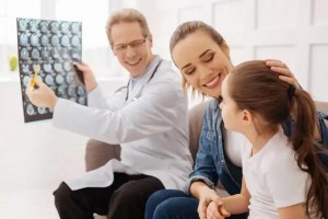 父母是听障孩子康复的第一个朋友