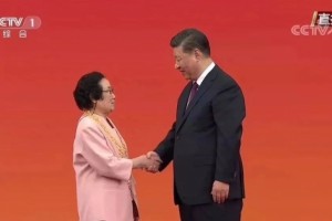 【广医聚焦】广安门医院向屠呦呦教授致敬