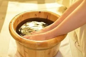 常泡脚好处多但医生提醒留意3个禁忌不然容易泡出毛病