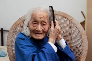 长寿都是养出来的早起常做这5个小动作你也有希望活到百岁