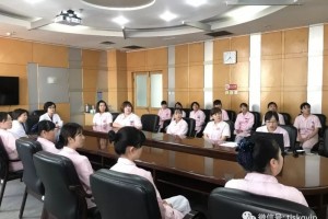 【医院资讯】规范礼仪服务从微笑开始