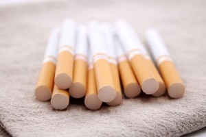 长时间吸烟的人肺部痰多怎么办教你办法打扫肺部废物