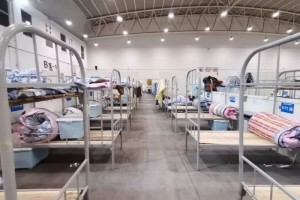 武汉最大方舱医院关门了渐渐的变多的餐饮店康复正常了