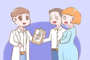 产妇到医院出产至少需求几个人陪医师给出的主张很中肯