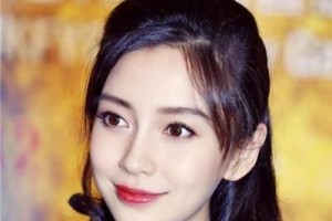 医师提示涂口红若嘴唇呈现这5种症状证明唇炎缠上你了