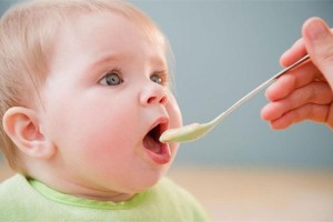新手妈妈别严重宝宝辅食有考究